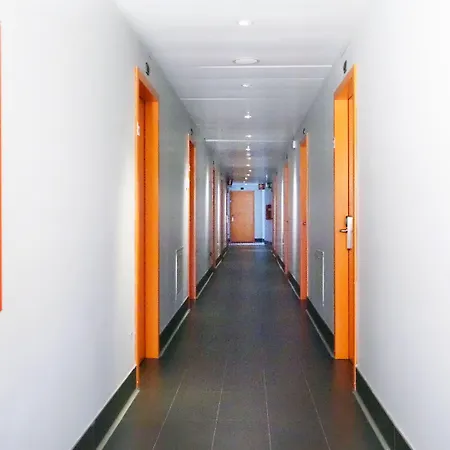 Aig Piero Rotta Hostel Mediolan