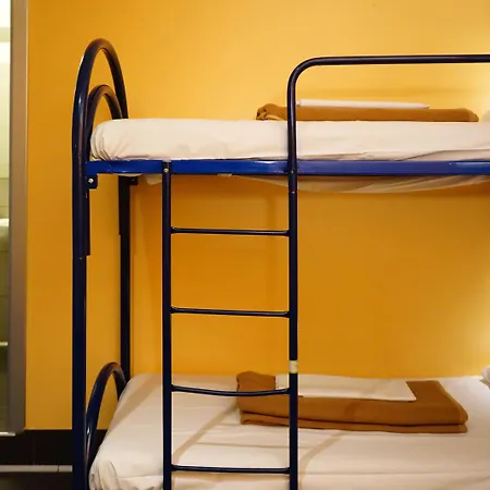 Aig Piero Rotta Hostal *