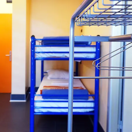 Aig Piero Rotta Hostal *