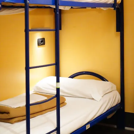 Hostel Aig Piero Rotta Milan